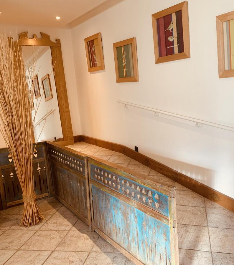 Chambre indépendante Les Bains du Bruant Saint-Porchaire Extérieur photo